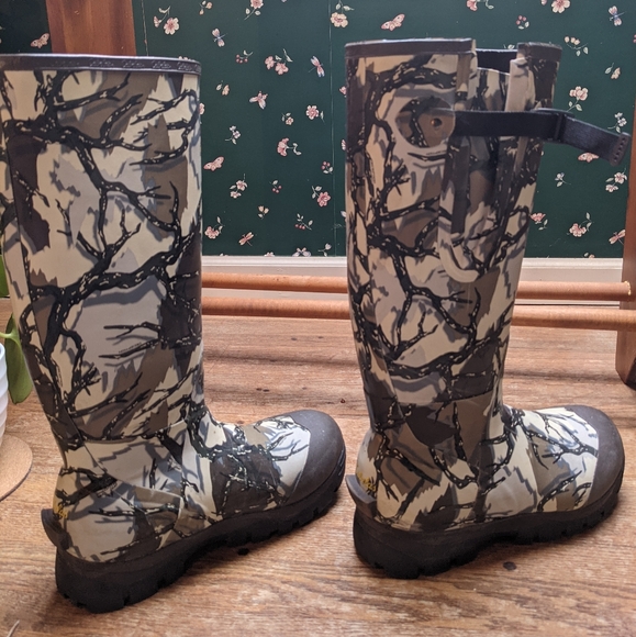 Cabela's predator deception boots - Picture 3 of 12